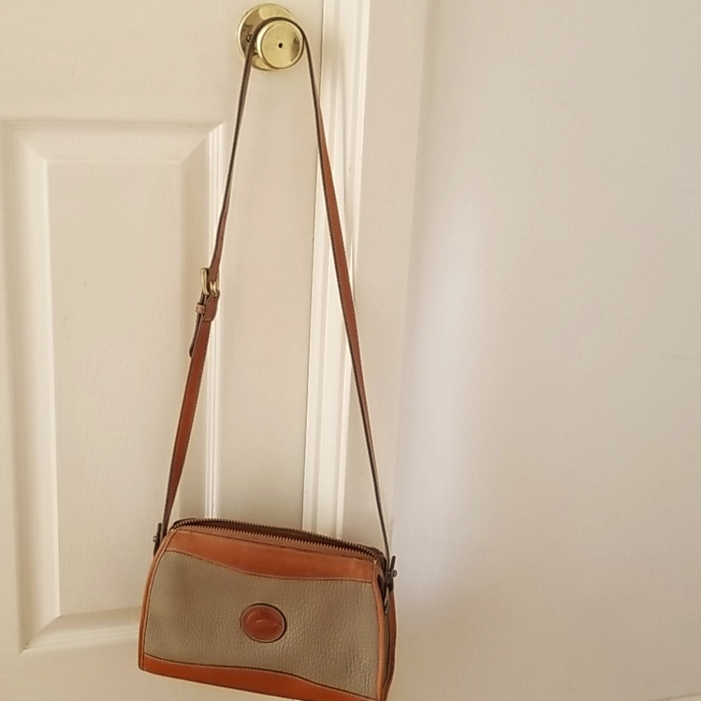 Dooney Bourke crossbody vintage leather